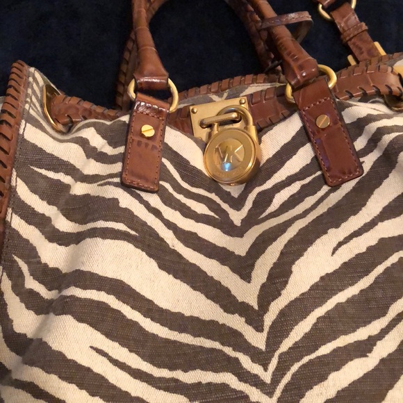 Michael Kors animal print satchel - Picture 3 of 4